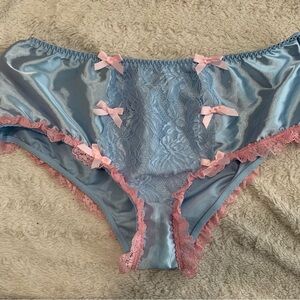 Elegant Blue and Pink Lace Trim Panties